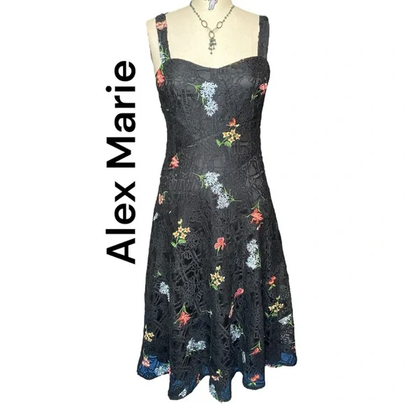 lace applique homecoming dress Lace Applique Floral V-neck Backless Pleated Homecoming Dresses  Hoprom